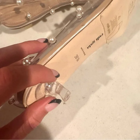 Cult Gaia Roxy Pearl Adorned Pointed Toe Clear Kitten Heels Size 39.5/9.5 - Picture 7 of 7